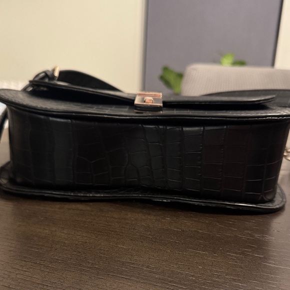 Guess Asher shoulder bag - Picture 6 of 8